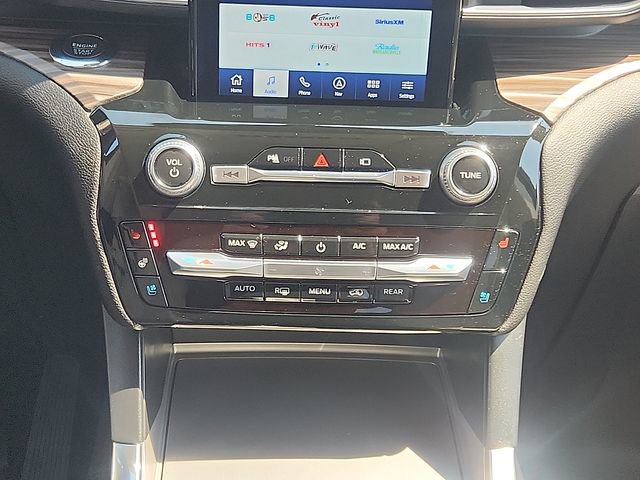 Certified 2022 Ford Explorer Limited w/ Limited Technology Package image 17