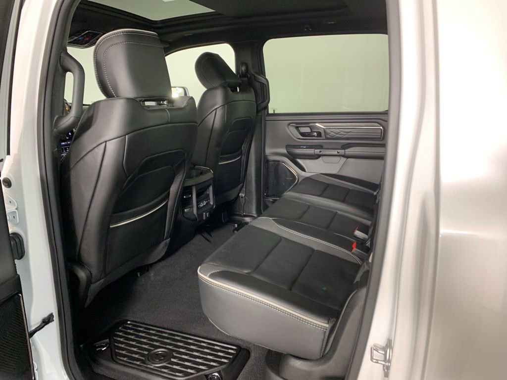 Used 2025 RAM 1500 Limited AWD/4WD image 39