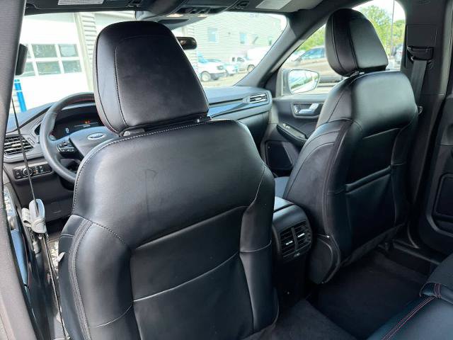Certified 2023 Ford Escape ST-Line w/ Tech Pack #1 AWD/4WD image 19