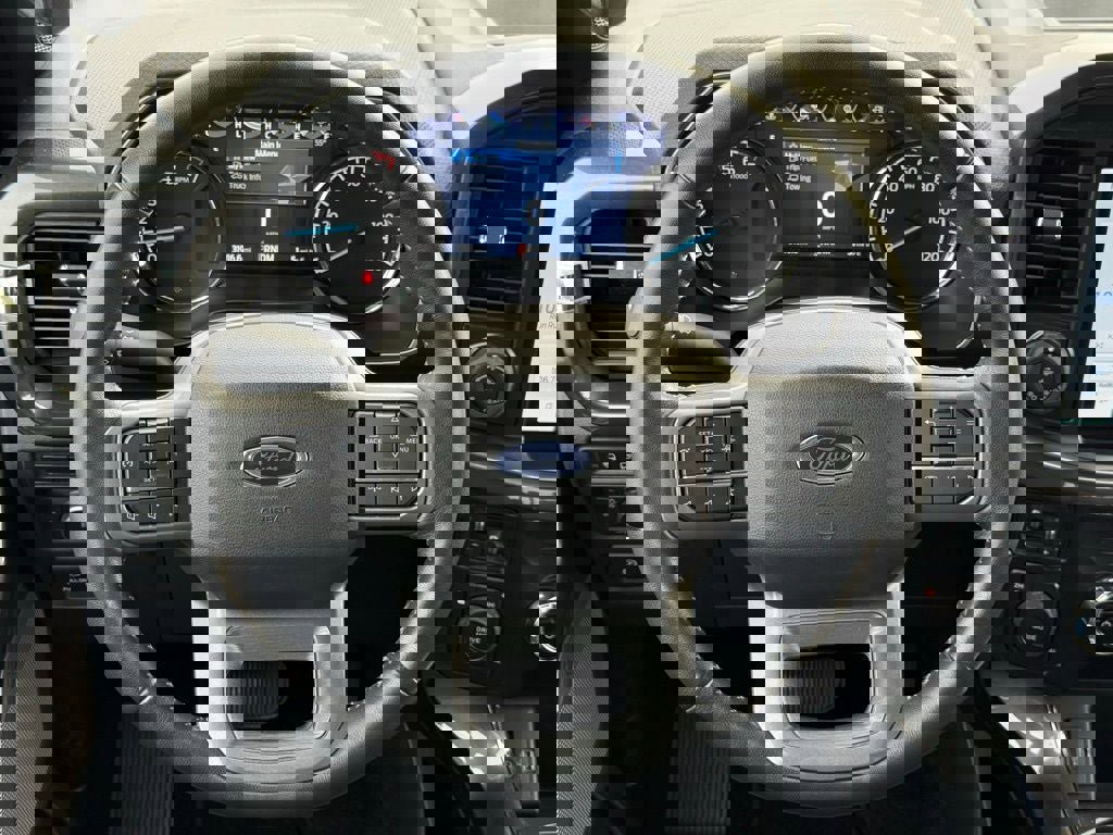 Certified 2022 Ford F150 XLT w/ Equipment Group 302A High image 14