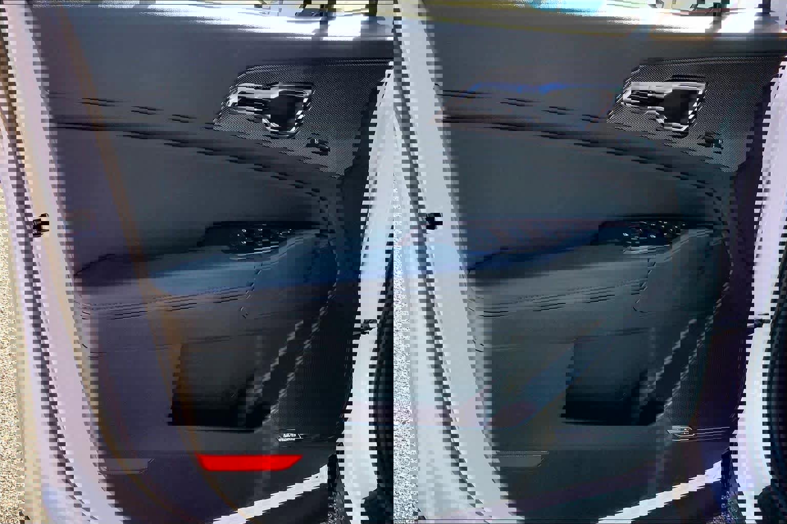 Used 2024 Kia Sportage SX image 22