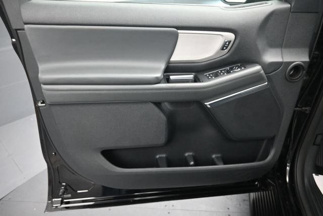 Certified 2026 Ford Expedition Active AWD/4WD image 21