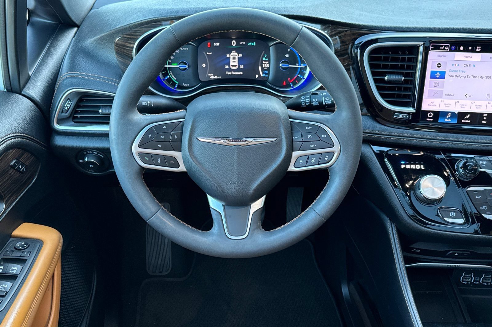 Used 2022 Chrysler Pacifica Pinnacle FWD image 16