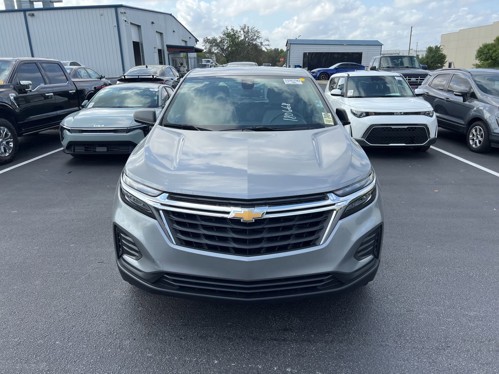 Used 2024 Chevrolet Equinox LS image 17