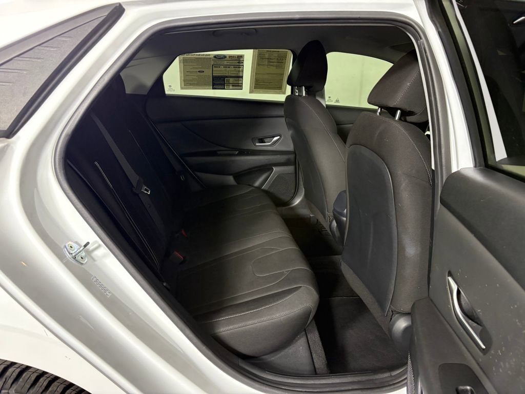 Used 2022 Hyundai Elantra SEL w/ Convenience Package image 31