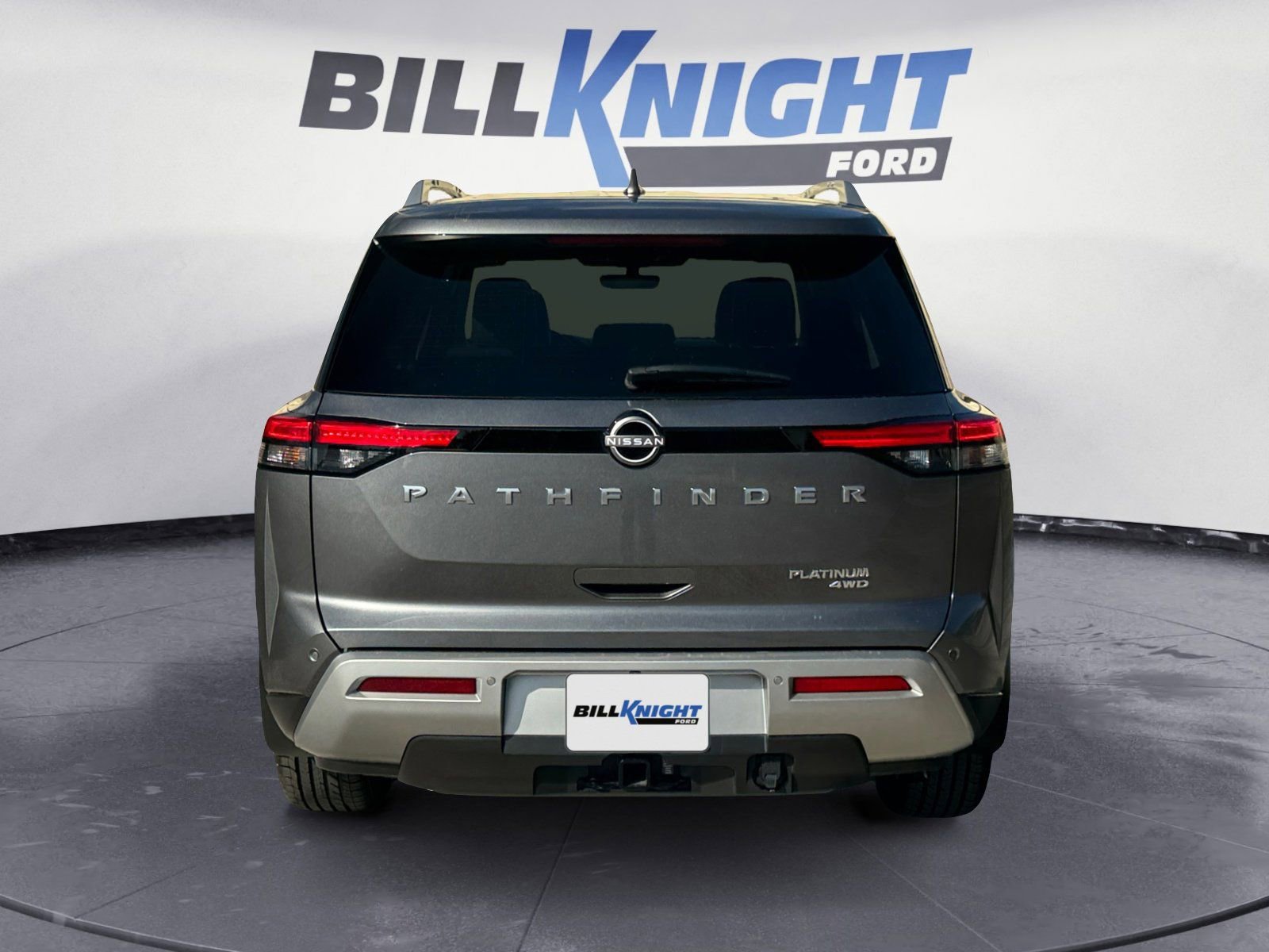 Used 2024 Nissan Pathfinder Platinum w/ Cargo Package image 4