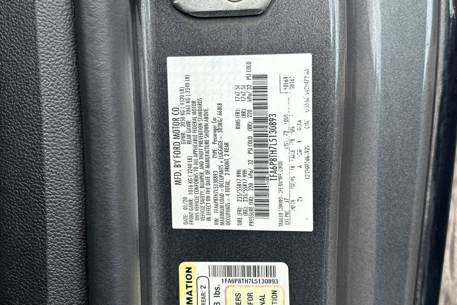 Certified 2020 Ford Mustang Coupe RWD image 28