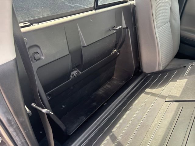 Used 2023 Toyota Tacoma SR5 AWD/4WD image 36