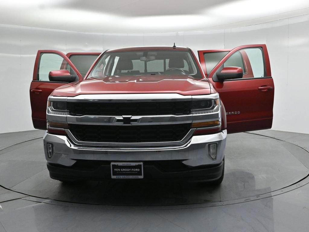 Used 2018 Chevrolet Silverado 1500 LT w/ All Star Edition image 50