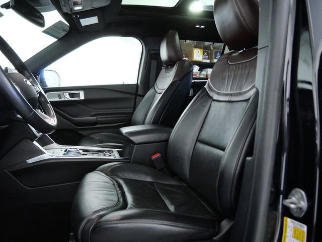 Certified 2020 Ford Explorer Platinum image 16