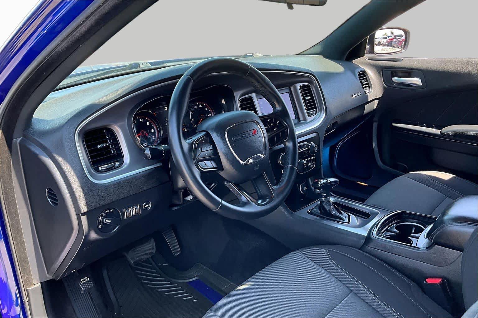 Used 2022 Dodge Charger SXT w/ Blacktop Package RWD image 16