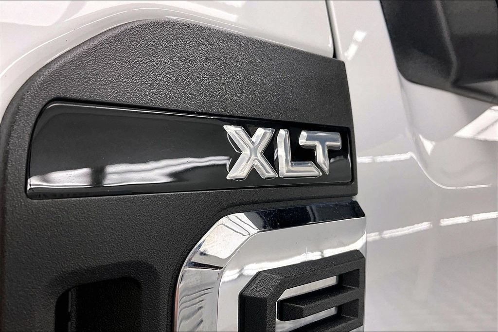 Certified 2025 Ford F350 XLT w/ FX4 Off-Road Package AWD/4WD image 8