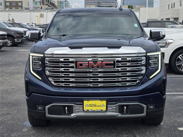 Used 2022 GMC Sierra 1500 Denali w/ Denali Reserve Package RWD image 2