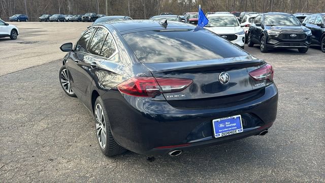 Used 2018 Buick Regal Essence FWD image 3