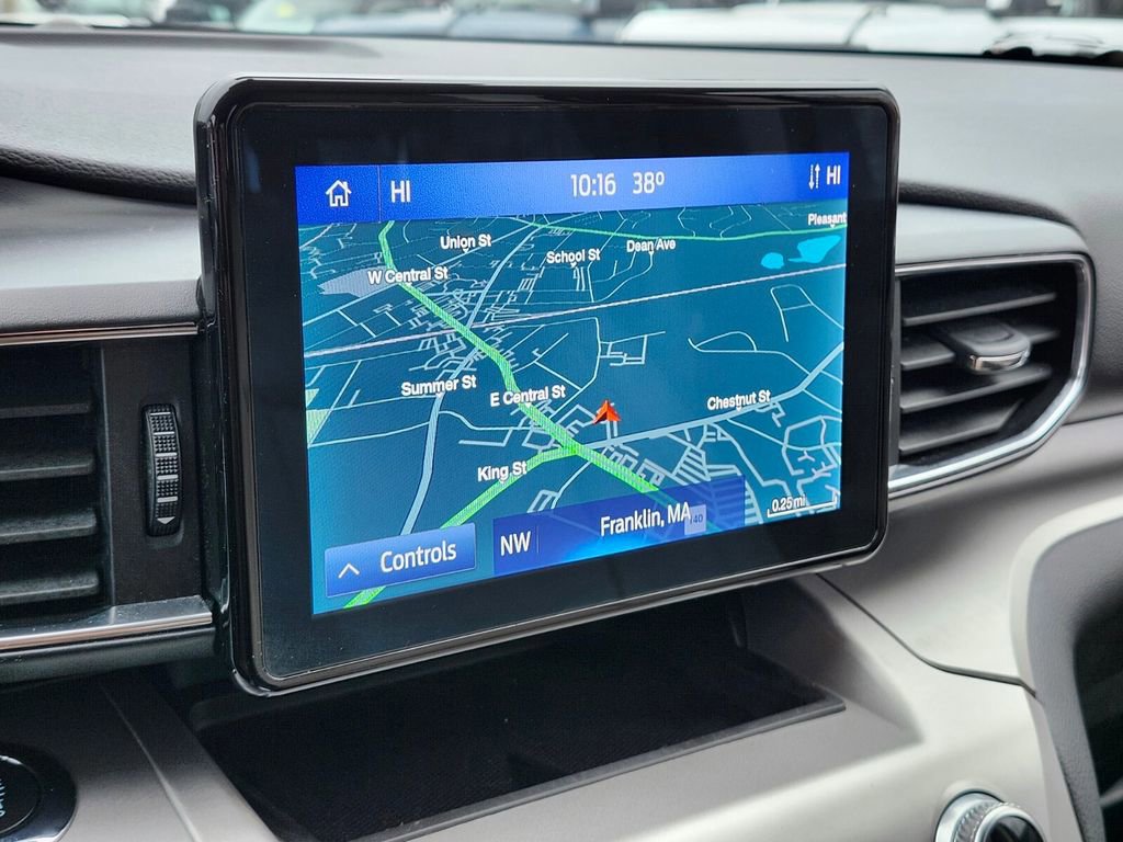 Certified 2022 Ford Explorer XLT w/ Equipment Group 202A image 21