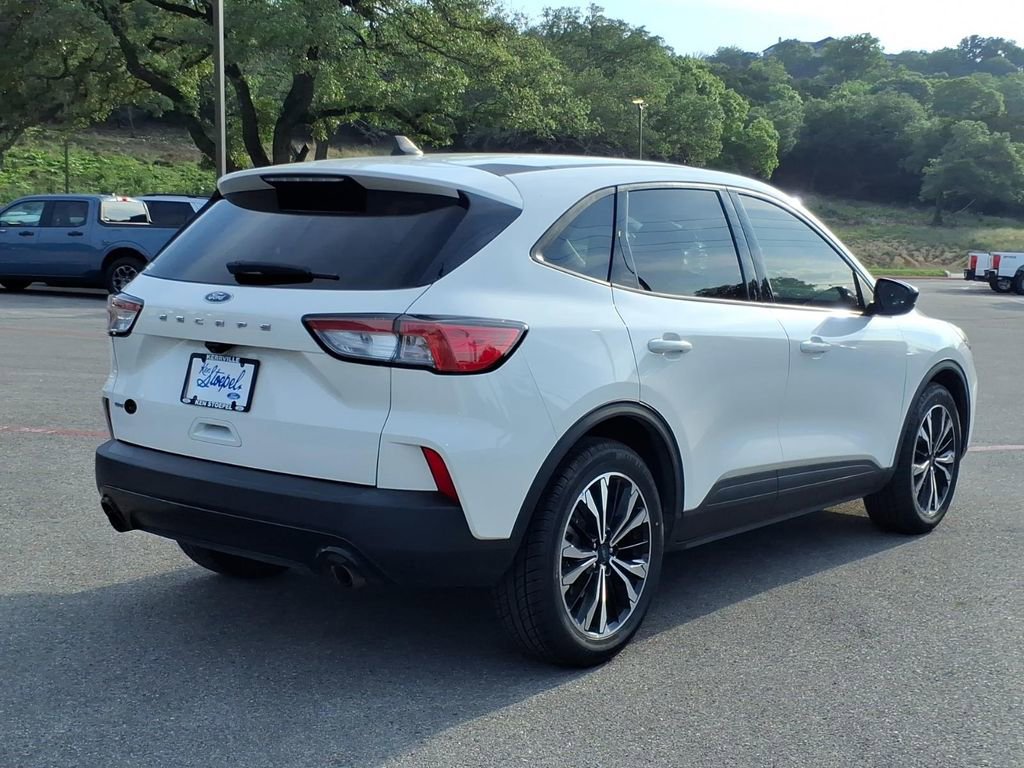 Certified 2022 Ford Escape SE w/ SE Sport Appearance Package FWD image 7