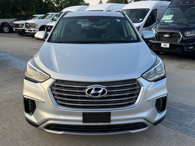 Used 2017 Hyundai Santa Fe SE AWD/4WD image 2