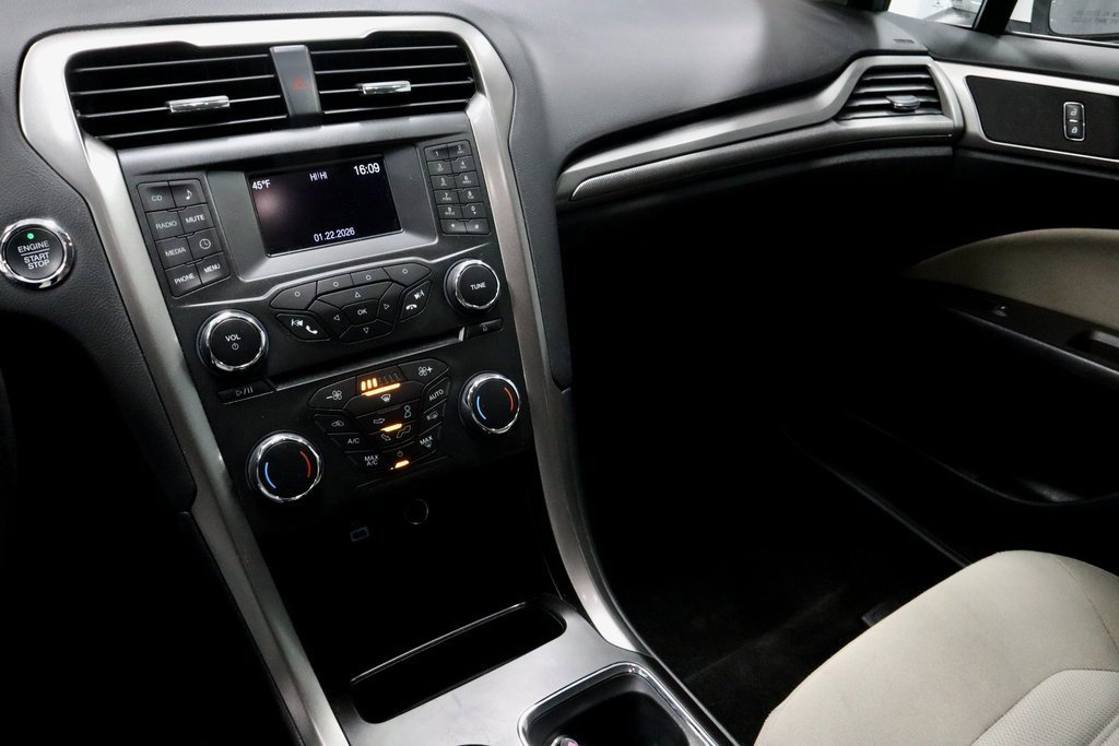 Certified 2018 Ford Fusion S image 29