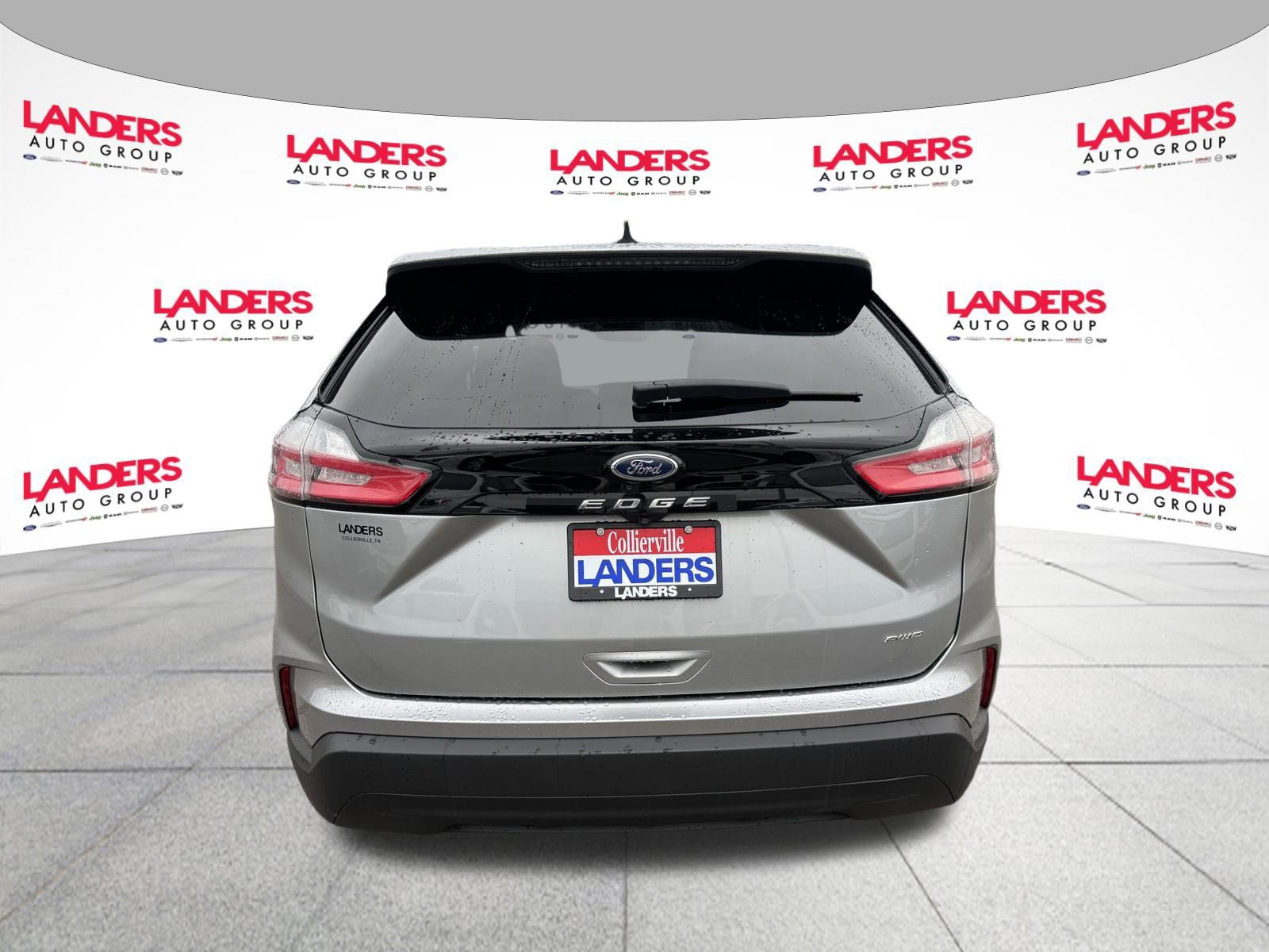 Certified 2024 Ford Edge SE image 4