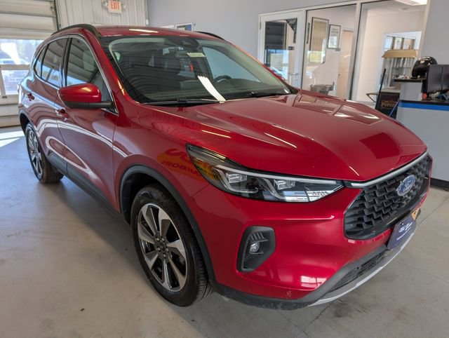 Certified 2024 Ford Escape Platinum AWD/4WD image 7