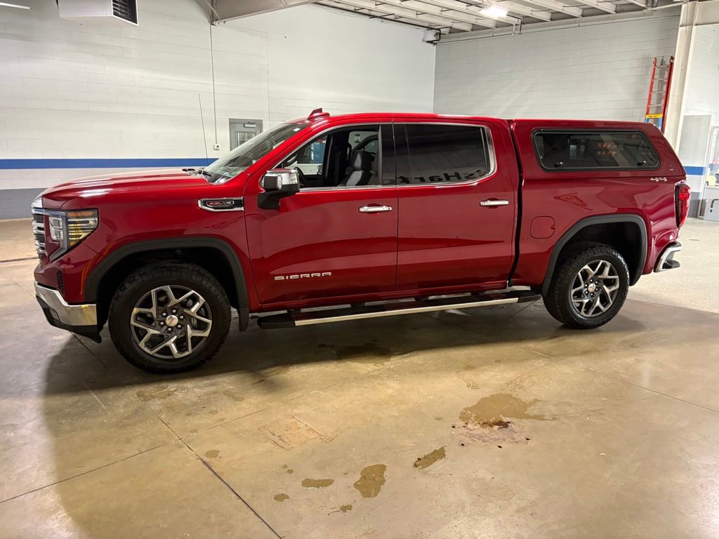 Used 2024 GMC Sierra 1500 SLT w/ SLT Convenience Package AWD/4WD image 5