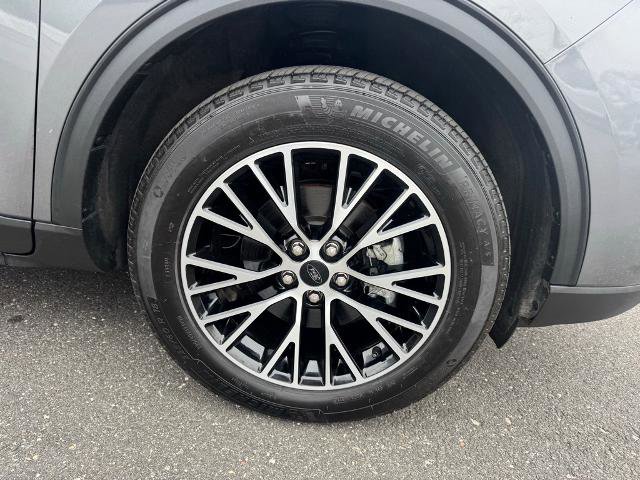 Certified 2023 Ford Escape SE w/ Class II Trailer Tow Package image 10