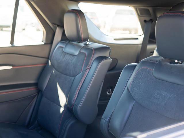 Certified 2025 Ford Explorer ST image 20
