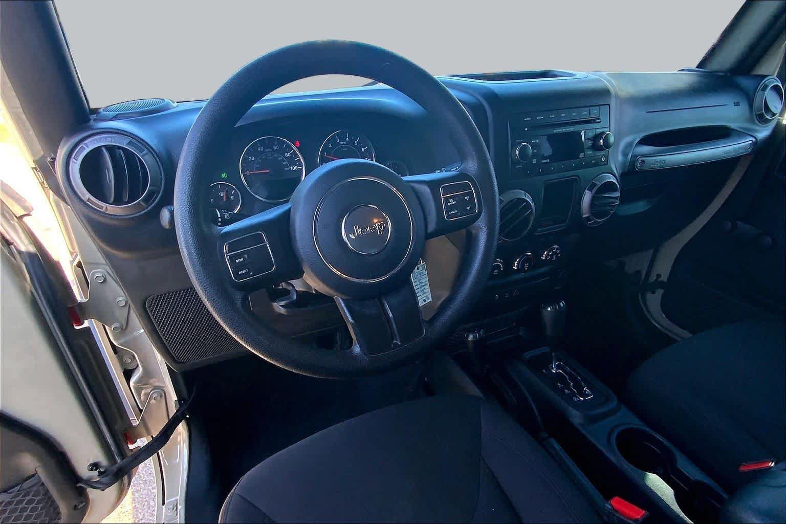 Used 2017 Jeep Wrangler Sport AWD/4WD image 6