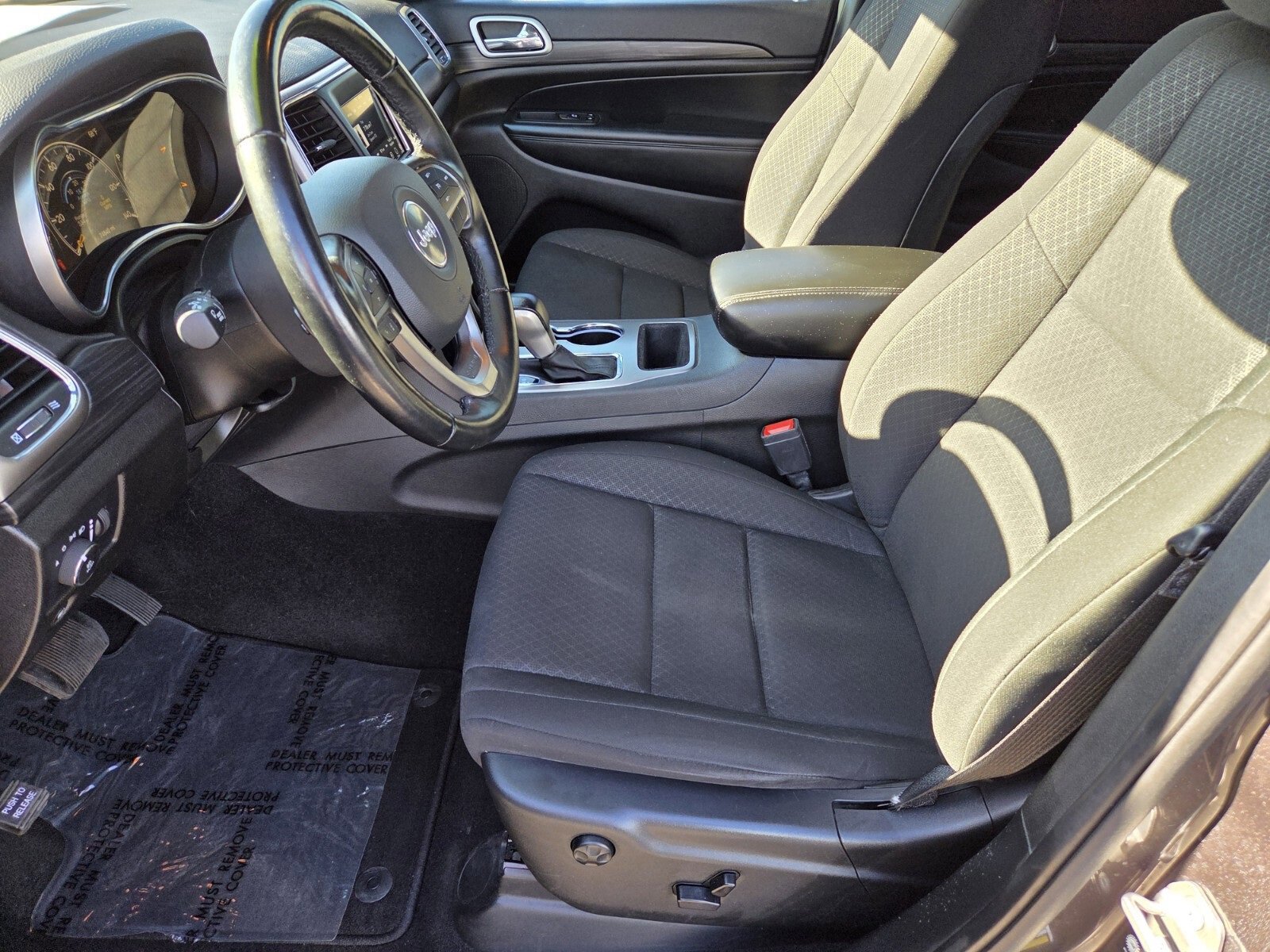 Used 2021 Jeep Grand Cherokee Laredo image 10