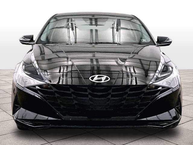 Used 2023 Hyundai Elantra SEL w/ Convenience Package FWD image 3