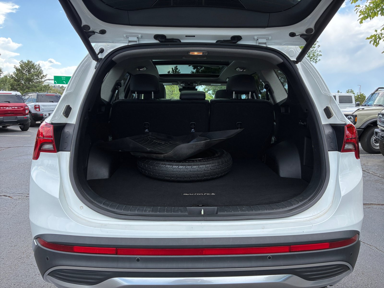 Used 2021 Hyundai Santa Fe Limited AWD/4WD image 34