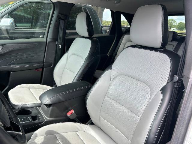 Certified 2023 Ford Escape Platinum AWD/4WD image 19