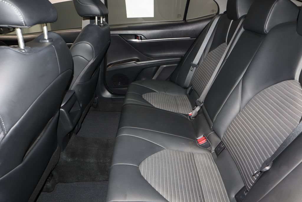 Used 2022 Toyota Camry SE w/ Convenience Package FWD image 21