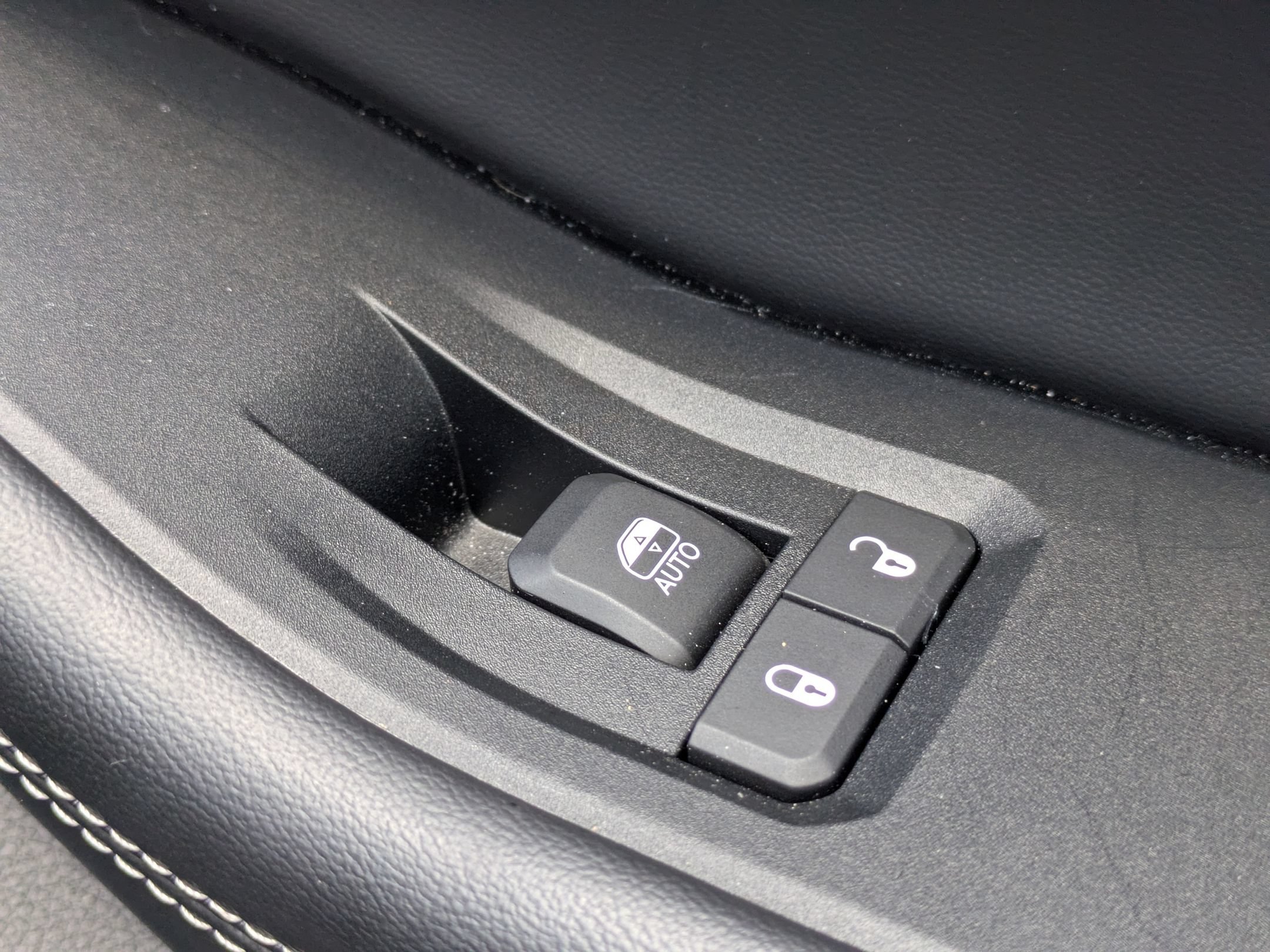 Used 2023 Jeep Grand Cherokee L Limited AWD/4WD image 37