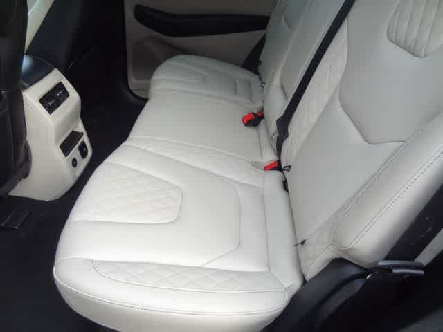 Certified 2024 Ford Edge Titanium AWD/4WD image 8