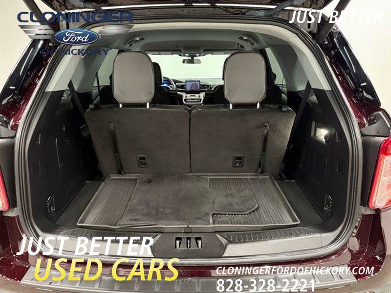 Certified 2022 Ford Explorer XLT w/ Equipment Group 202A image 37