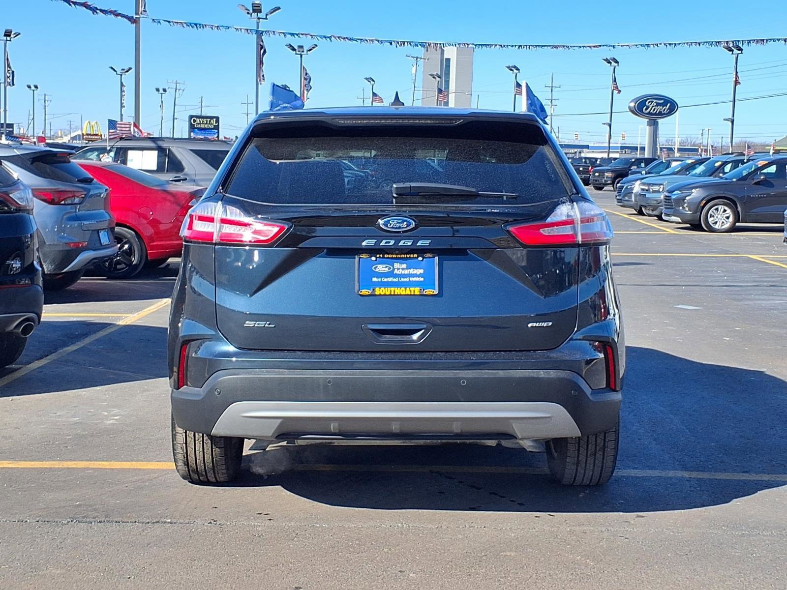 Certified 2023 Ford Edge SEL w/ Convenience Package image 3