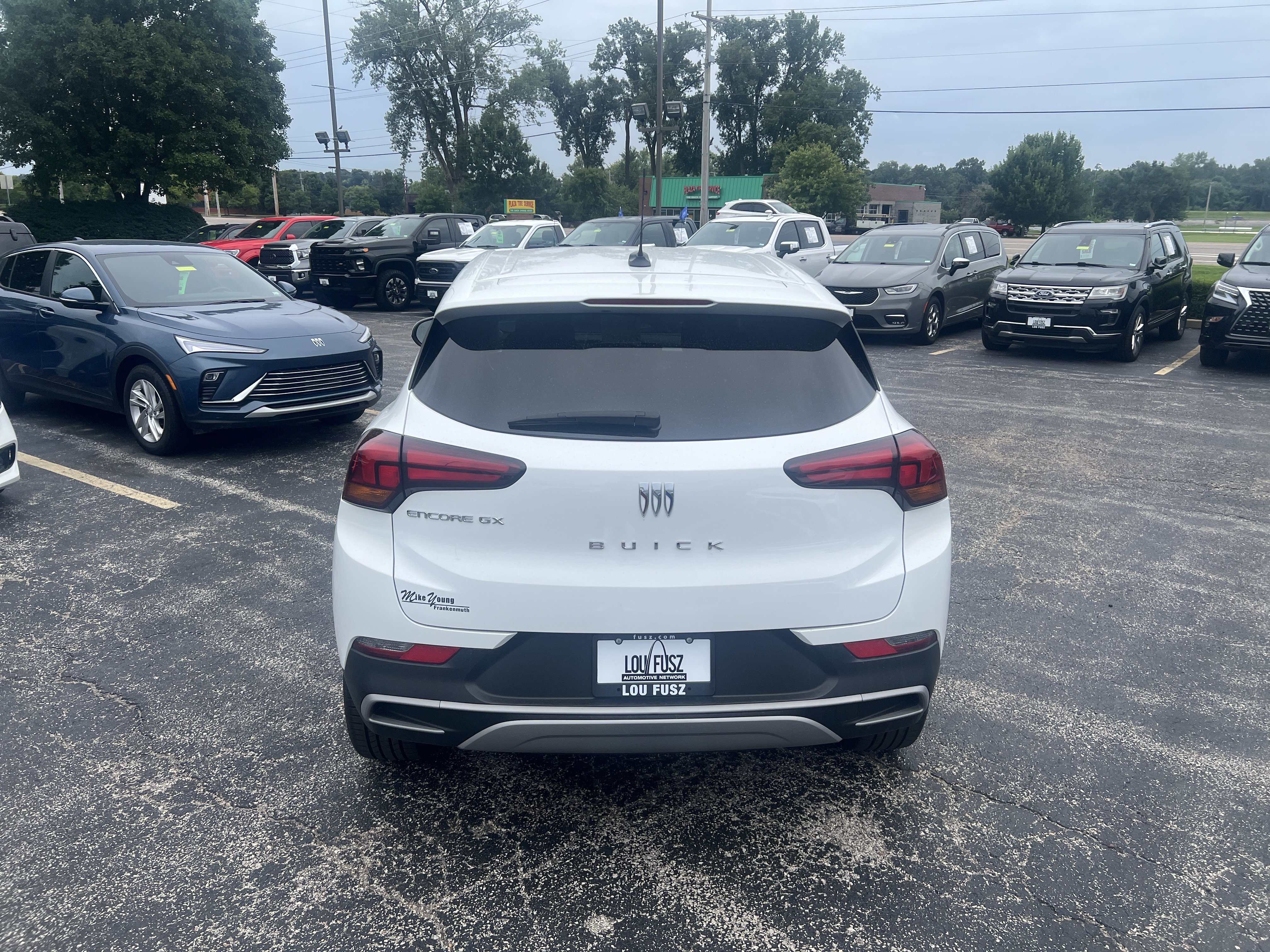Used 2024 Buick Encore GX Preferred FWD image 6