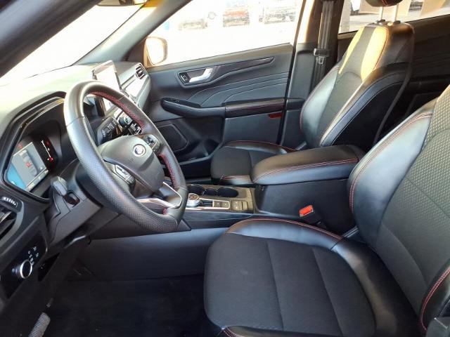 Certified 2025 Ford Escape ST-Line image 9