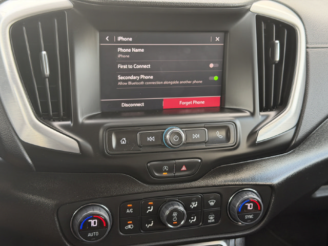 Used 2024 GMC Terrain SLE w/ Driver Convenience Package FWD image 35