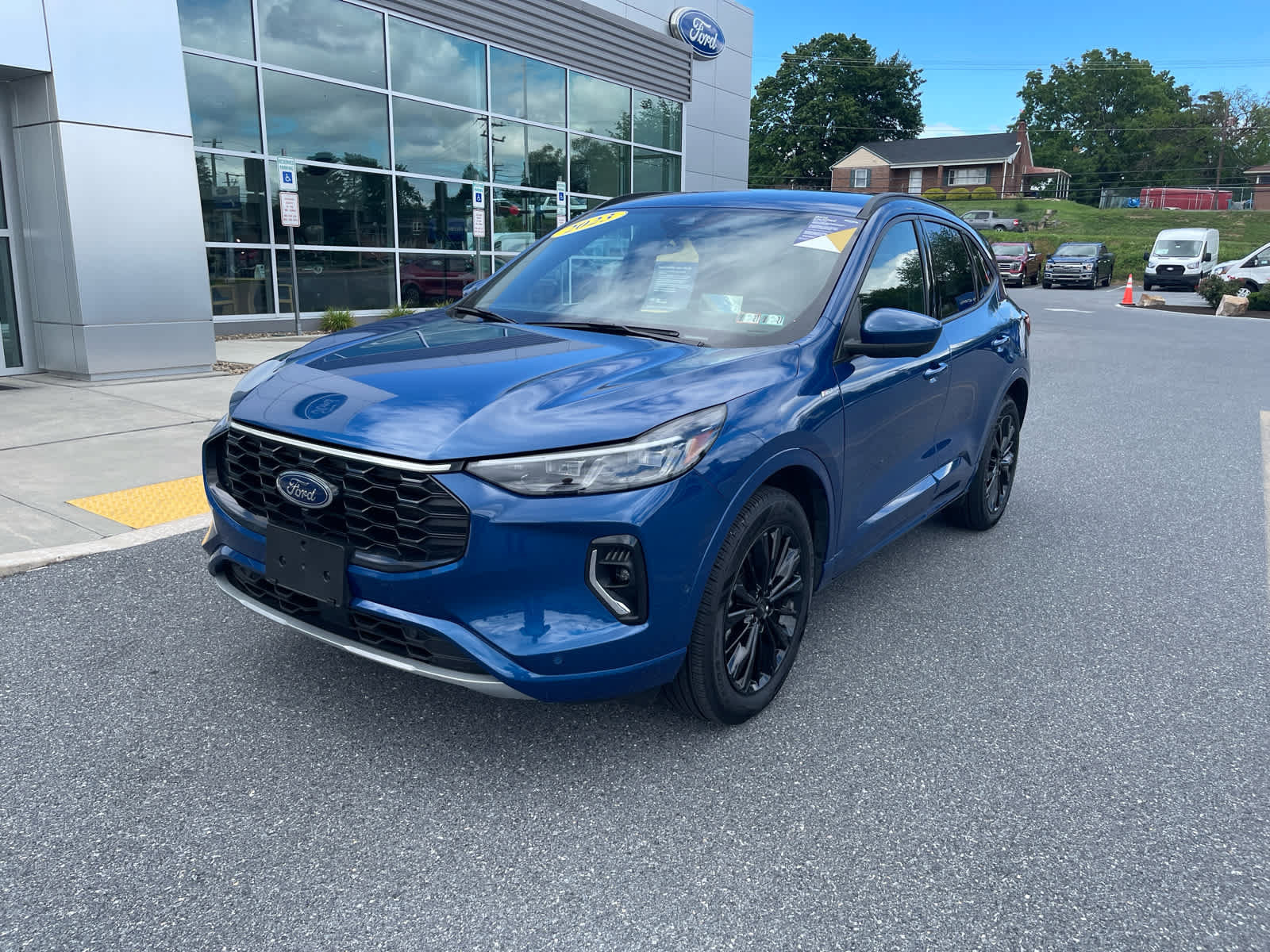Certified 2023 Ford Escape ST-Line Elite w/ Premium Technology Package AWD/4WD image 2
