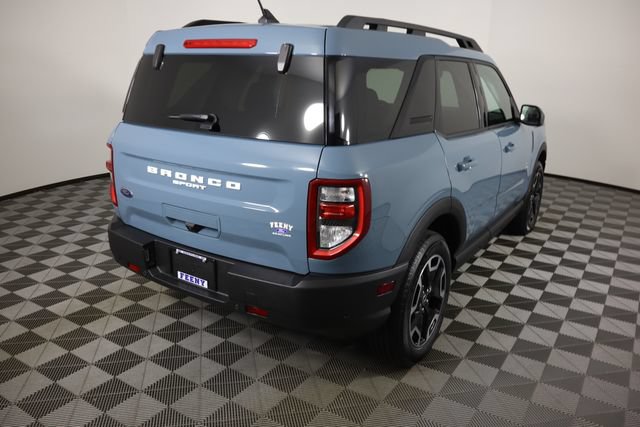 Certified 2023 Ford Bronco Sport Outer Banks w/ Tech Package AWD/4WD image 4