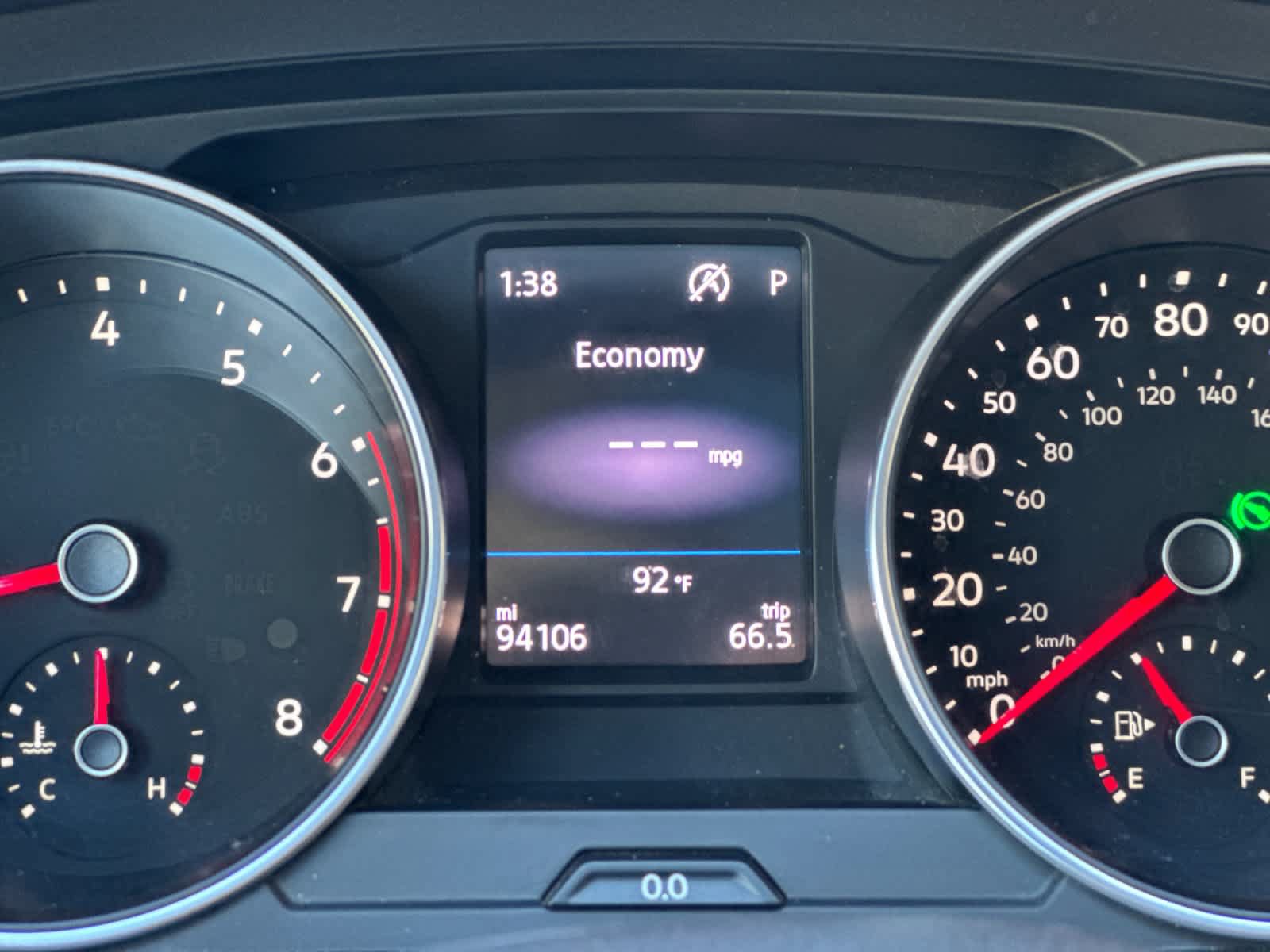 Used 2019 Volkswagen Tiguan SE w/ Panoramic Sunroof Package FWD image 27