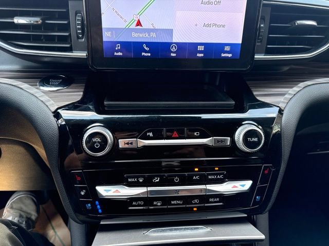 Certified 2022 Ford Explorer Limited w/ Equipment Group 301A AWD/4WD image 24