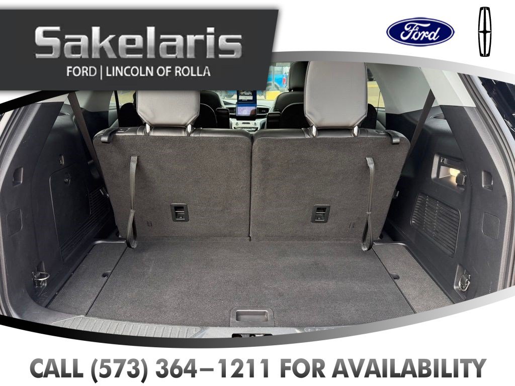 Certified 2022 Ford Explorer XLT w/ Equipment Group 202A AWD/4WD image 40