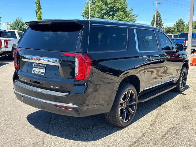 Used 2022 GMC Yukon XL SLT w/ SLT Luxury Package AWD/4WD image 5