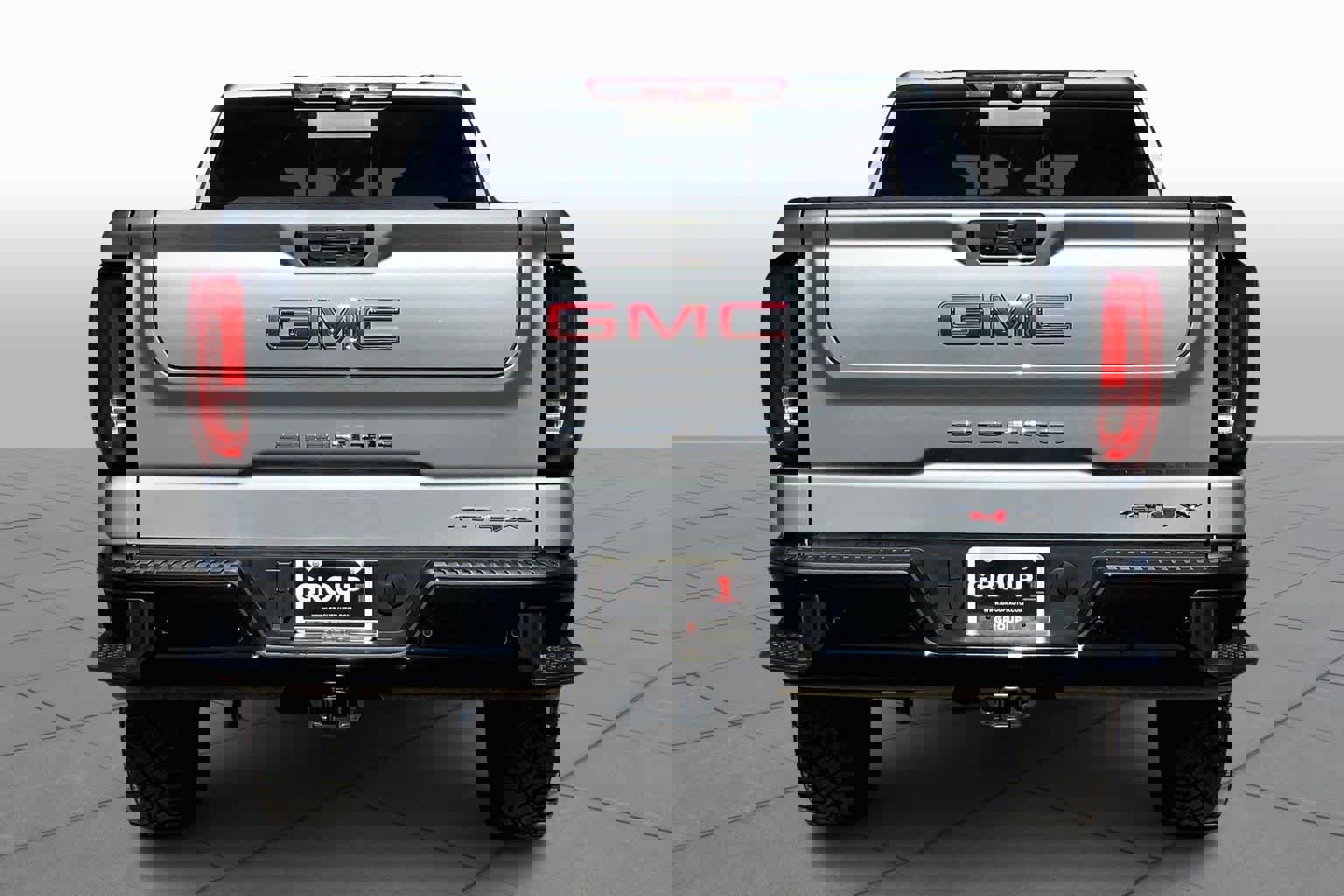 Used 2025 GMC Sierra 1500 AT4X image 4