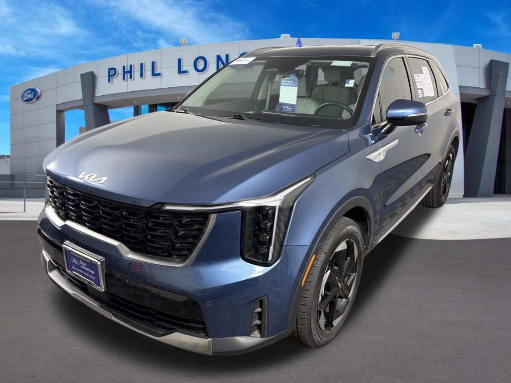 Used 2025 Kia Sorento EX FWD image 3