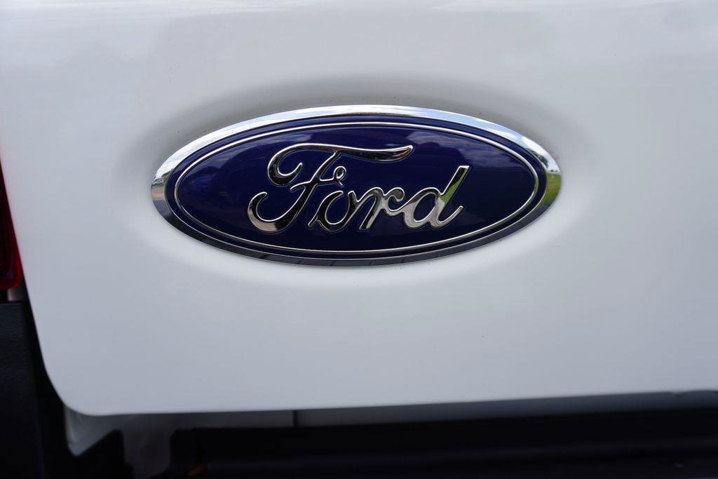Certified 2025 Ford F250 Platinum AWD/4WD image 32