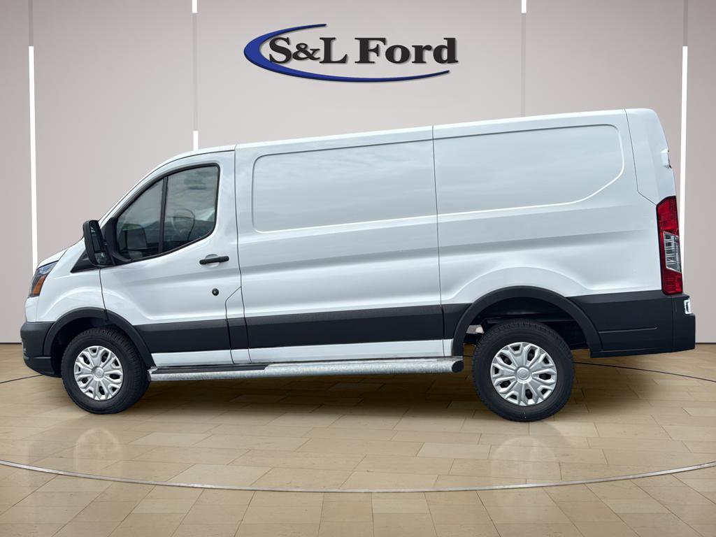 Certified 2025 Ford Transit 250 Low Roof w/ Exterior Upgrade Package RWD image 4